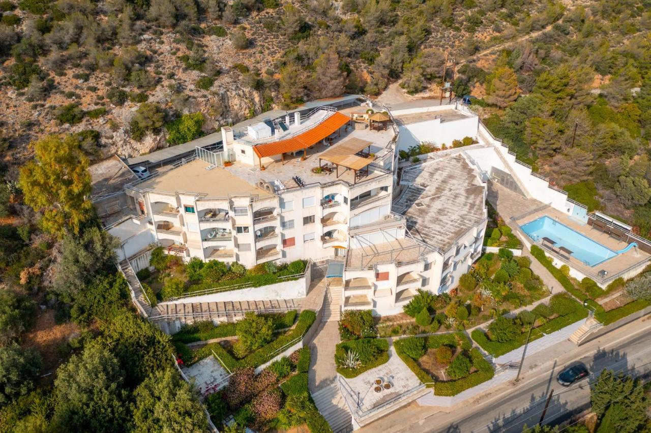 Lydia'S Luxury Apartment Лоутраки Экстерьер фото